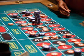 Antarmuka mobile asustogel menampilkan navigasi intuitif, live dealer, dan riwayat transaksi